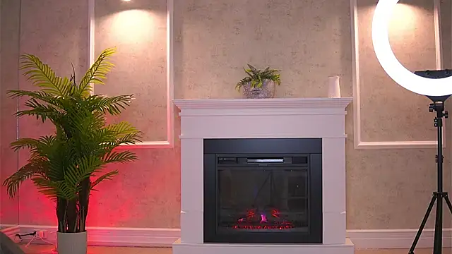 Abbela White online show from 12-20-25, 07:15