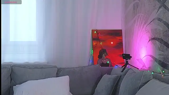 lily  foster online show from 12-24-24, 07:28