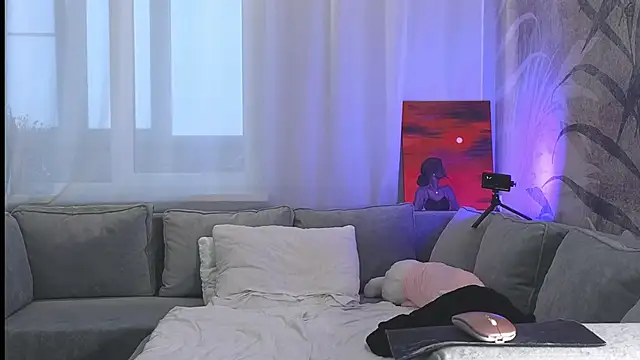 lily  foster online show from 02-14-25, 02:23