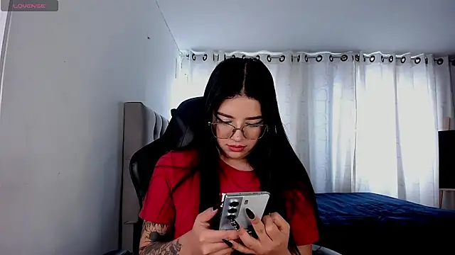 aliice walker  online show from 11-06-25, 04:41