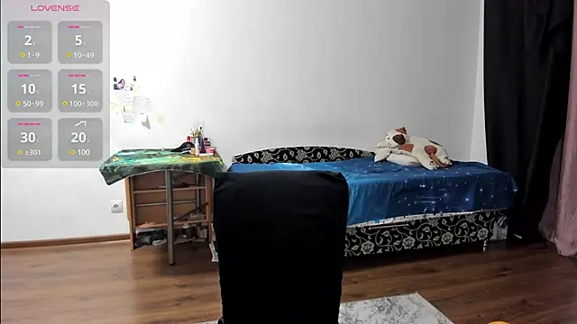 KitsuneRem online show from 12-08-24, 08:36