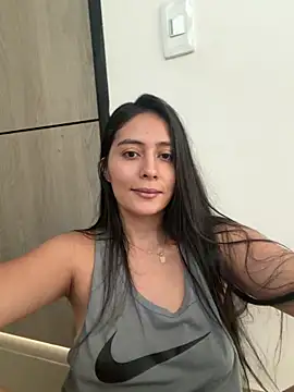 Sophie  Foxxx online show from 04-19-26, 06:10