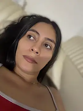 Snapshot of Sophie__Foxxx chatting on 05-07-26, 12:49 Sophie Foxxx online show from 05-07-26, 12:49