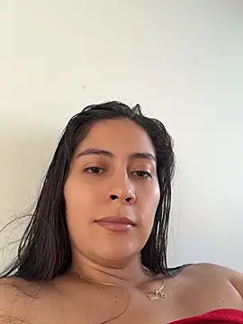 Snapshot of Sophie__Foxxx chatting on 05-11-26, 09:45 Sophie Foxxx online show from 05-11-26, 09:45