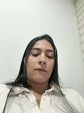 Snapshot of Sophie__Foxxx chatting on 05-22-26, 12:07 Sophie Foxxx online show from 05-22-26, 12:07
