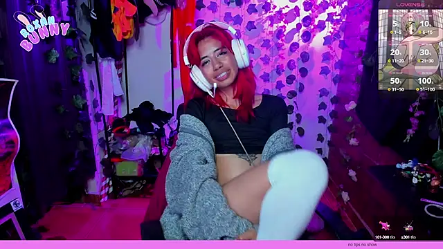 Roxanbunny1 online show from 03-15-25, 06:03