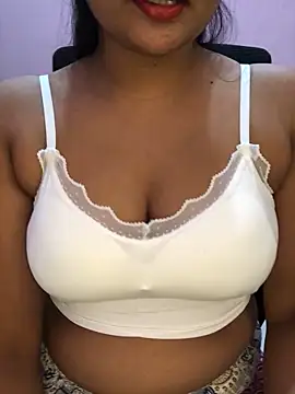 Rose Olivia online show from 11-29-25, 03:48