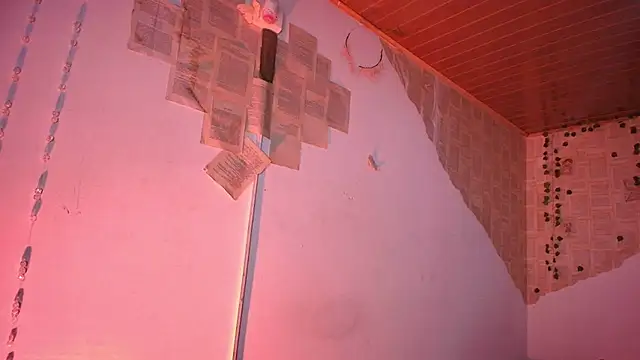 kisstarxxx online show from 09-10-25, 03:06