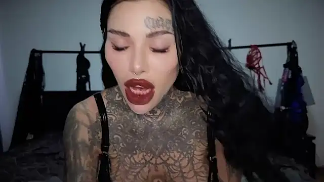 claudiacvc95 online show from 02-28-26, 05:08