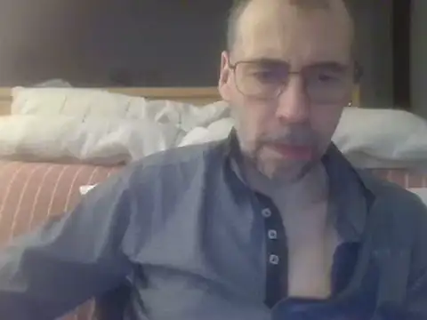 ptitcanard60600 online show from 03-04-25, 09:43