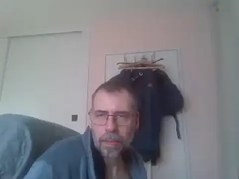 ptitcanard60600 online show from 03-20-25, 02:10