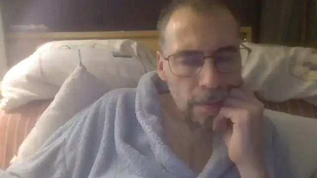 ptitcanard60600 online show from 10-08-25, 09:34