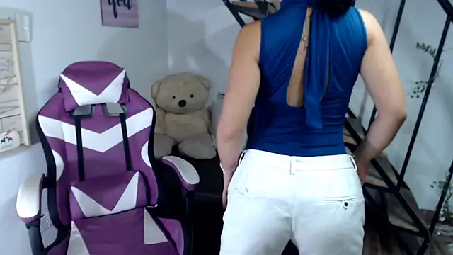 samantha baby  online show from 11-15-25, 05:42