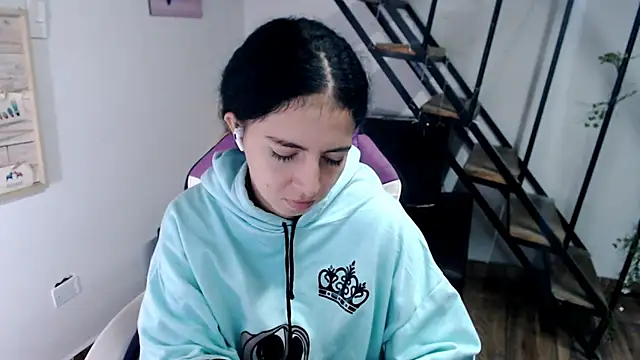 samantha baby  online show from 01-12-26, 04:56