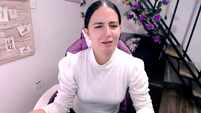 samantha baby  online show from 04-16-26, 05:14