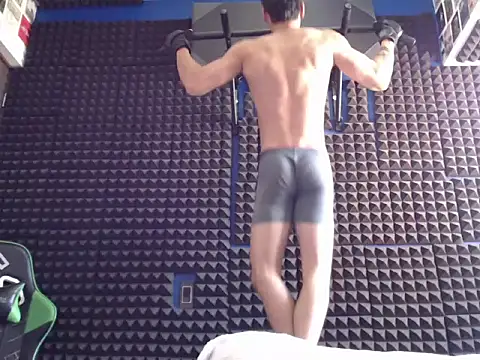 Snapshot of Curly_Angel24 chatting on 11-19-25, 05:13 Curly Angel24 online show from 11-19-25, 05:13