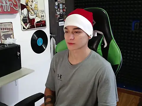 Snapshot of Curly_Angel24 chatting on 12-02-25, 11:04 Curly Angel24 online show from 12-02-25, 11:04