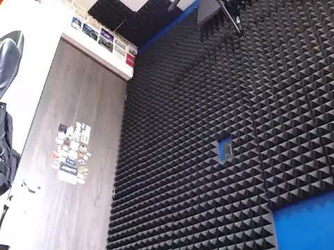 Snapshot of Curly_Angel24 chatting on 02-10-26, 08:57 Curly Angel24 online show from 02-10-26, 08:57