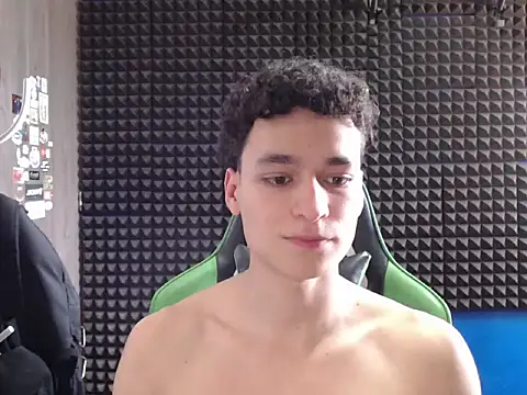 Snapshot of Curly_Angel24 chatting on 02-26-26, 07:02 Curly Angel24 online show from 02-26-26, 07:02