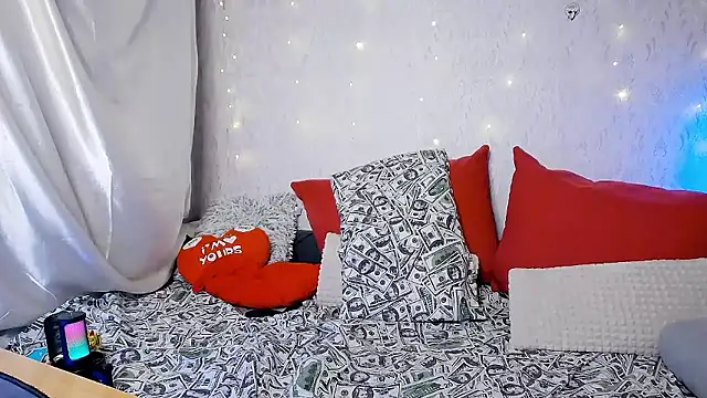 Snapshot of LILU_MS chatting on 01-15-26, 06:40 LILU MS online show from 01-15-26, 06:40