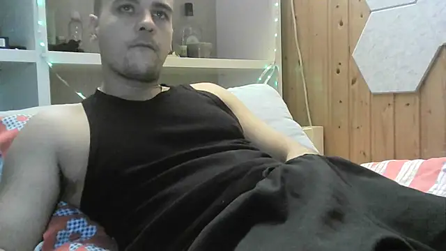 Snapshot of ItalianVinDiesel chatting on 10-30-25, 03:13 ItalianVinDiesel online show from 10-30-25, 03:13