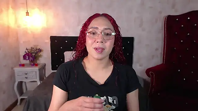 Snapshot of IsabelaLatina chatting on 07-16-26, 12:49 IsabelaLatina online show from 07-16-26, 12:49