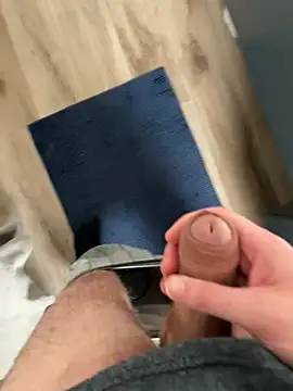 Snapshot of alieno27 chatting on 02-23-25, 10:49 alieno27 online show from 02-23-25, 10:49