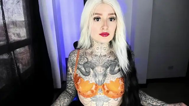 Snapshot of Anaii_Gomez chatting on 10-22-25, 07:46 Anaii Gomez online show from 10-22-25, 07:46