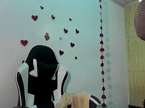 Charis 21 online show from 02-14-26, 07:32