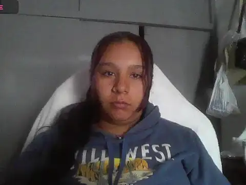 Charis 21 online show from 05-26-26, 04:03