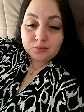 Snapshot of ihaveasecret_ chatting on 10-05-25, 07:39 ihaveasecret online show from 10-05-25, 07:39