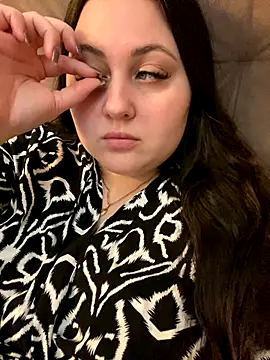 Snapshot of ihaveasecret_ chatting on 10-06-25, 11:18 ihaveasecret online show from 10-06-25, 11:18