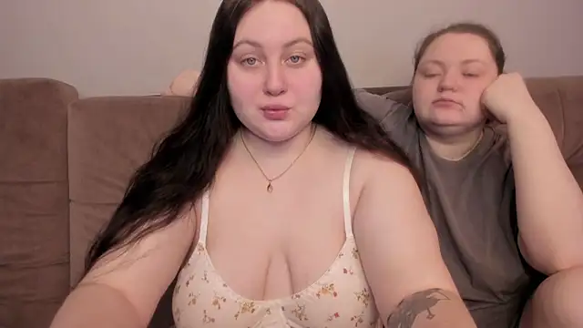 Snapshot of ihaveasecret_ chatting on 01-11-26, 02:44 ihaveasecret online show from 01-11-26, 02:44