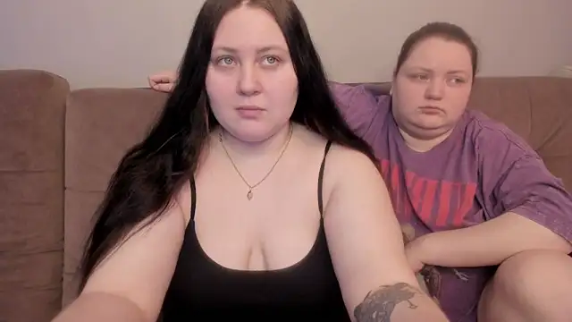 Snapshot of ihaveasecret_ chatting on 02-06-26, 09:23 ihaveasecret online show from 02-06-26, 09:23