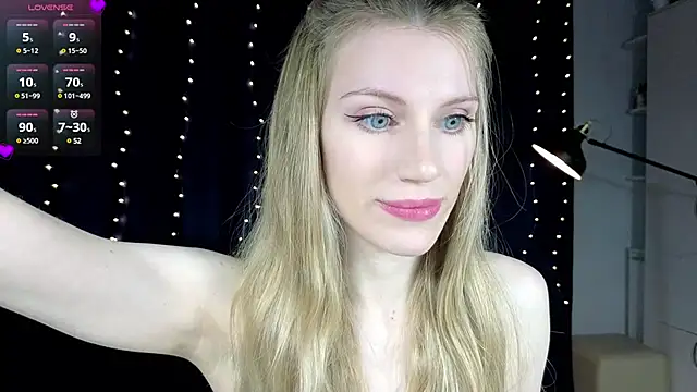 Lilianna Just online show from 03-18-25, 03:42