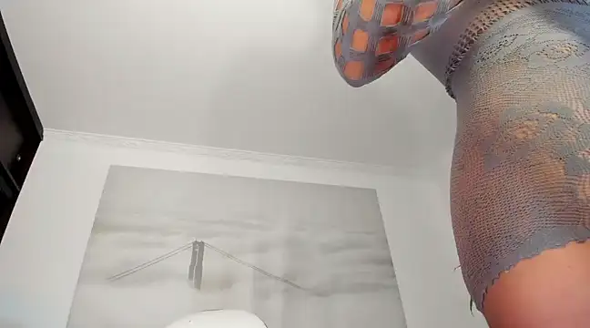 Snapshot of Apotheosis01 chatting on 01-05-25, 09:57 Apotheosis01 online show from 01-05-25, 09:57