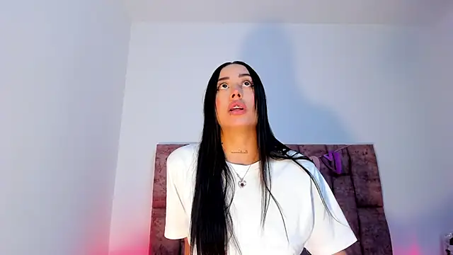 NoraDasilva online show from 06-25-26, 03:50