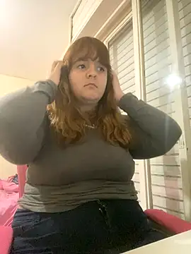 Snapshot of Bombon_ok chatting on 10-19-25, 03:18 Bombon ok online show from 10-19-25, 03:18