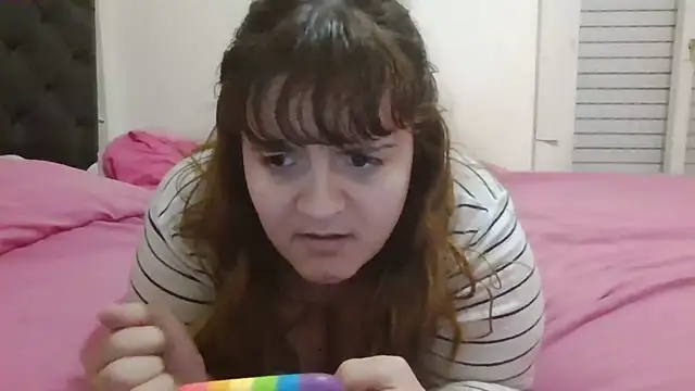 Snapshot of Bombon_ok chatting on 11-08-25, 06:24 Bombon ok online show from 11-08-25, 06:24