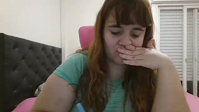 Snapshot of Bombon_ok chatting on 11-13-25, 05:17 Bombon ok online show from 11-13-25, 05:17