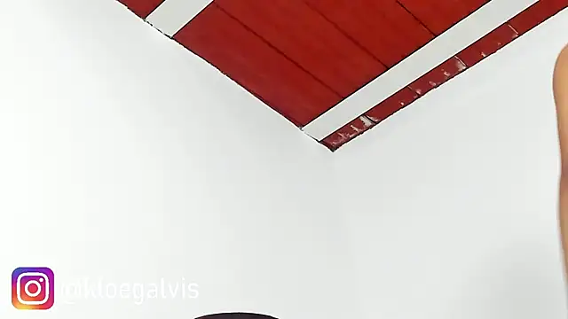 Kloe-squirts online show from 12-04-25, 02:43