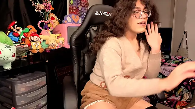 Snapshot of ShinyCherub chatting on 11-03-25, 02:24 ShinyCherub online show from 11-03-25, 02:24