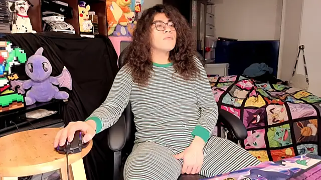 Snapshot of ShinyCherub chatting on 01-10-26, 08:05 ShinyCherub online show from 01-10-26, 08:05