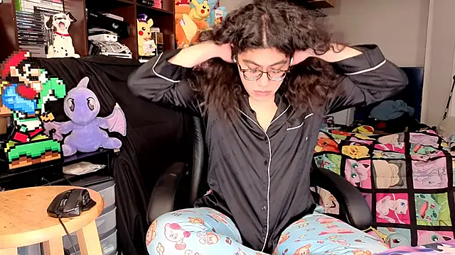 Snapshot of ShinyCherub chatting on 01-11-26, 05:23 ShinyCherub online show from 01-11-26, 05:23