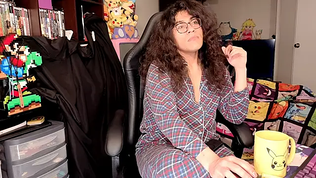 Snapshot of ShinyCherub chatting on 02-10-26, 02:26 ShinyCherub online show from 02-10-26, 02:26