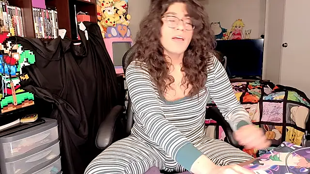 Snapshot of ShinyCherub chatting on 02-12-26, 12:38 ShinyCherub online show from 02-12-26, 12:38