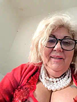 Merilulla online show from 12-17-25, 01:06