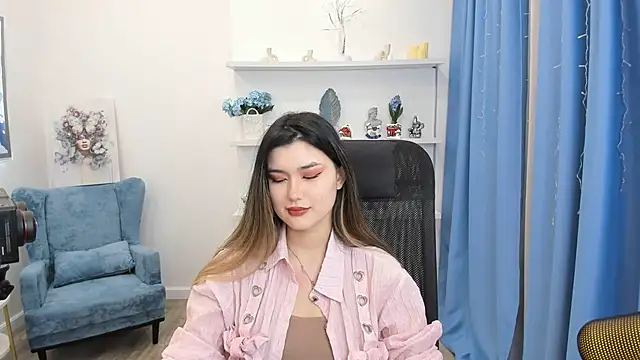 Snapshot of AnneTLi chatting on 01-08-26, 03:20 AnneTLi online show from 01-08-26, 03:20