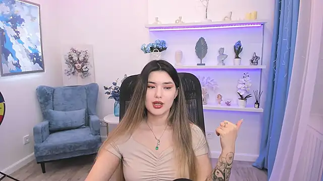 Snapshot of AnneTLi chatting on 01-11-26, 03:22 AnneTLi online show from 01-11-26, 03:22