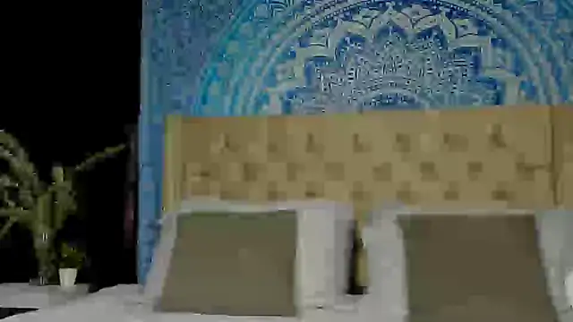 Snapshot of KeryHillson chatting on 12-19-24, 12:23 KeryHillson online show from 12-19-24, 12:23